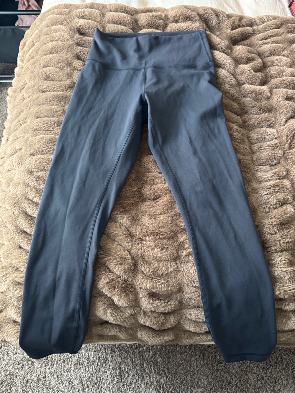 NWOT Lululemon Wunder Train 25inch - Picture 2 of 5